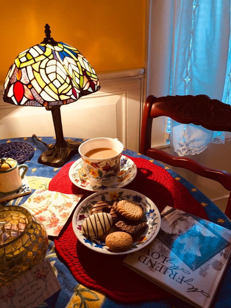 Princess Anne Book Lovers Inn エクステリア 写真